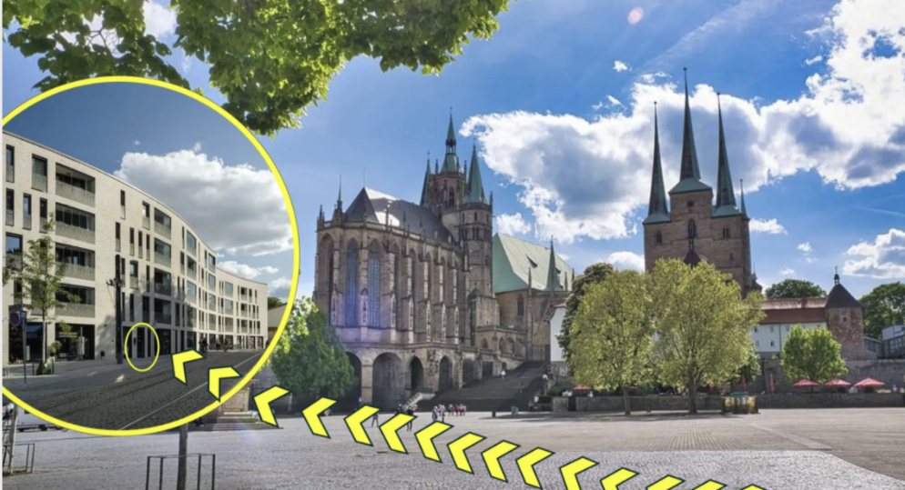 Blick über den Erfurter Domplatz zum neuen Standort der Praxis in der Domstraße 1
